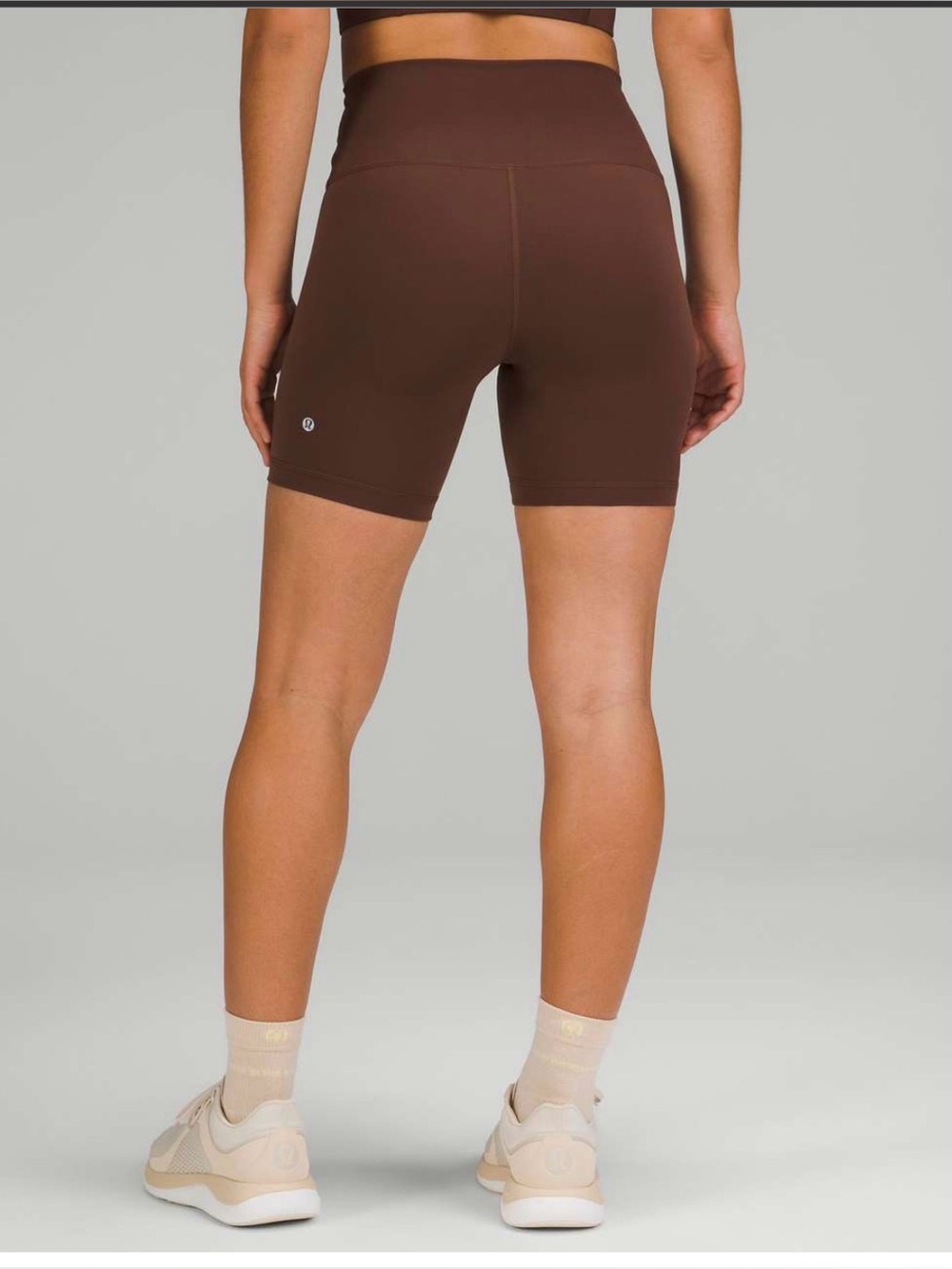 Lululemon Wunder Train High-Rise Short 6"
Java Size 10